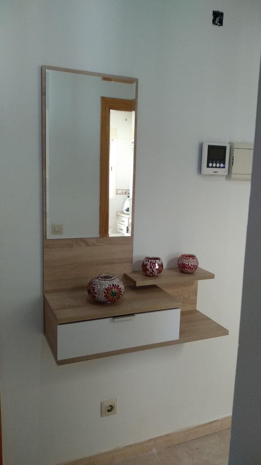 Meuble d'Entrée - Meuble de Rangement Scandinave et Moderne, avec Tiroir, Miroir et 3 Tablettes Résistantes et Stables, Blanc et Chêne Sonoma