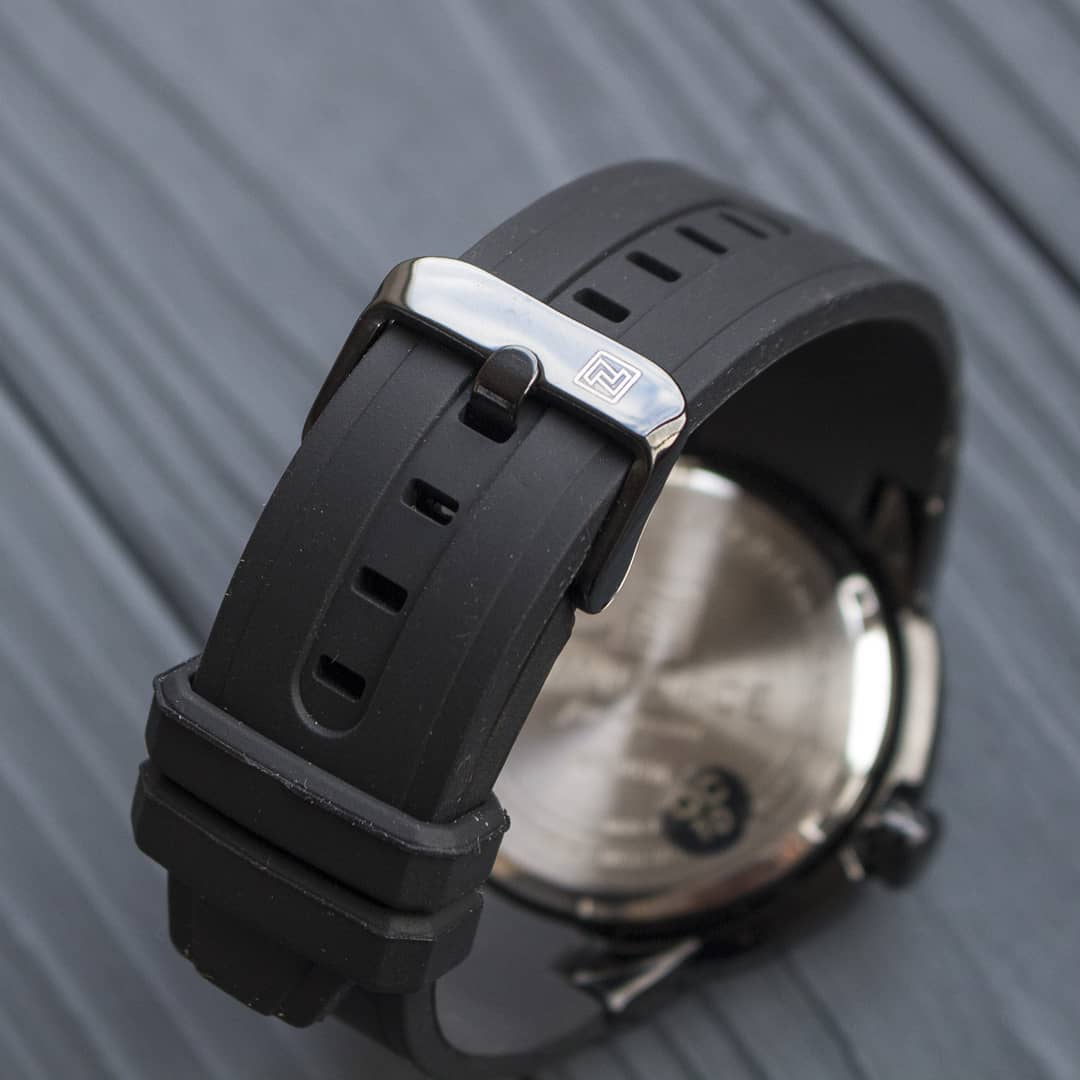 Montre Originale Naviforce Référence 9107 blanche et noir