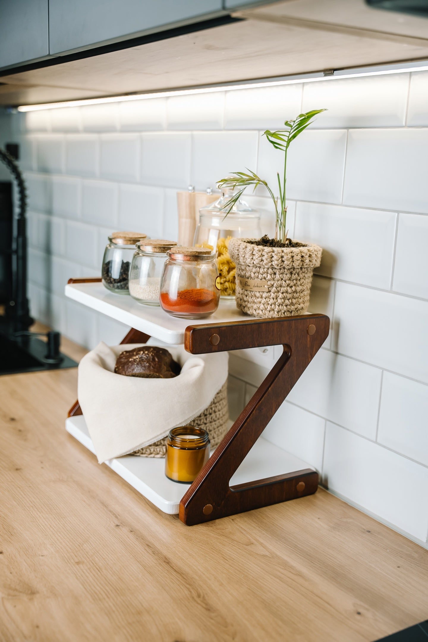 etagere de cuisine en bois